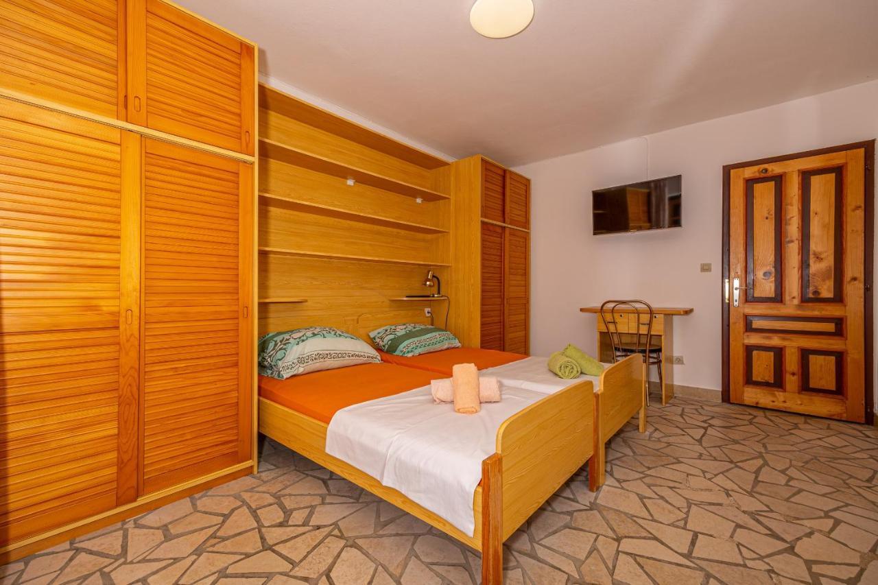 Apartments Francoise Crikvenica Esterno foto