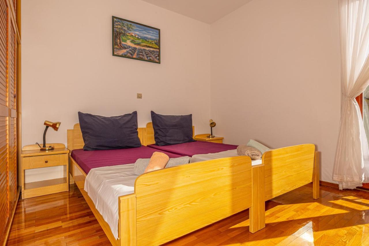 Apartments Francoise Crikvenica Esterno foto