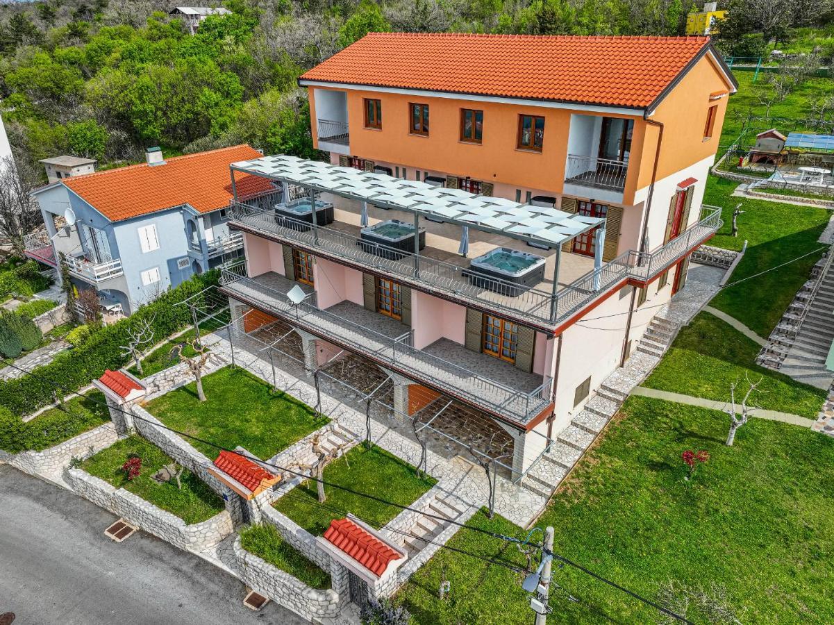Apartments Francoise Crikvenica Esterno foto