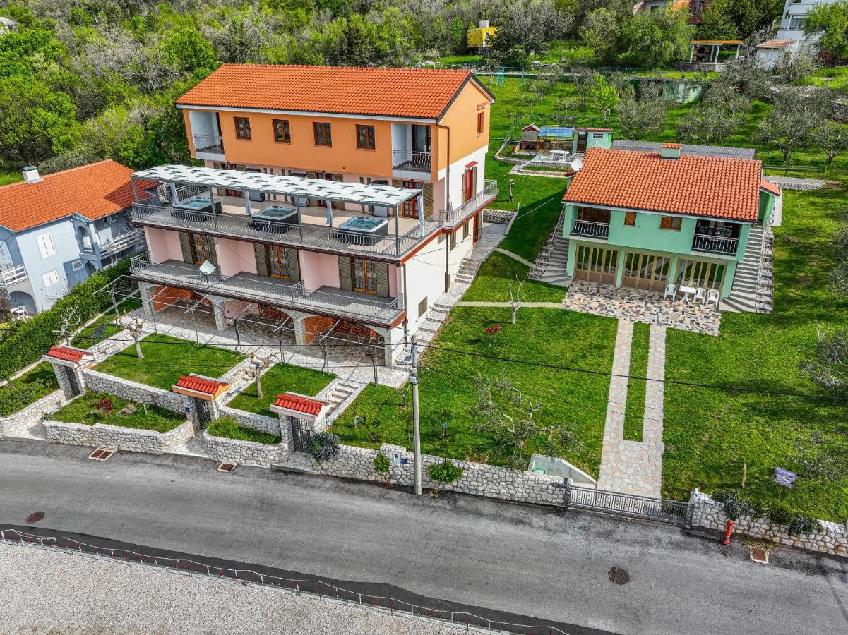 Apartments Francoise Crikvenica Esterno foto