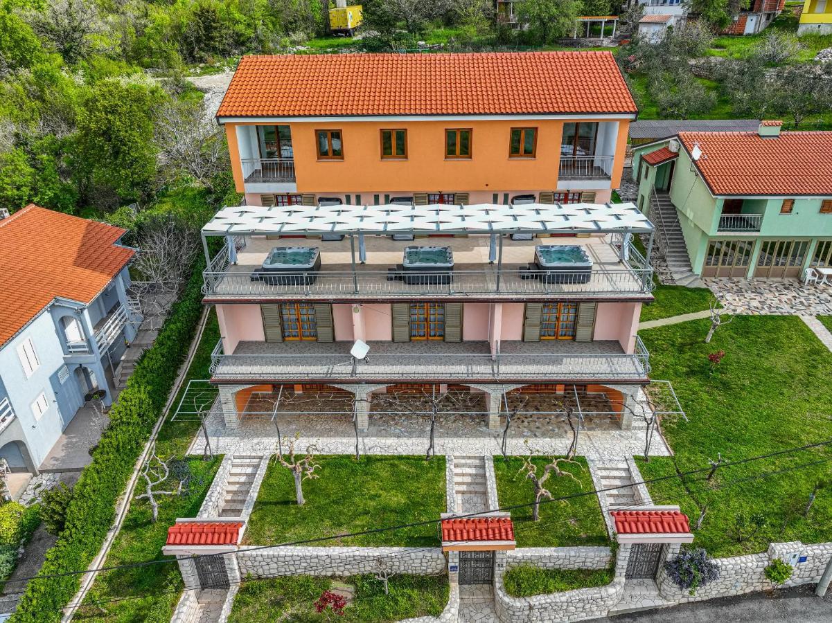 Apartments Francoise Crikvenica Esterno foto