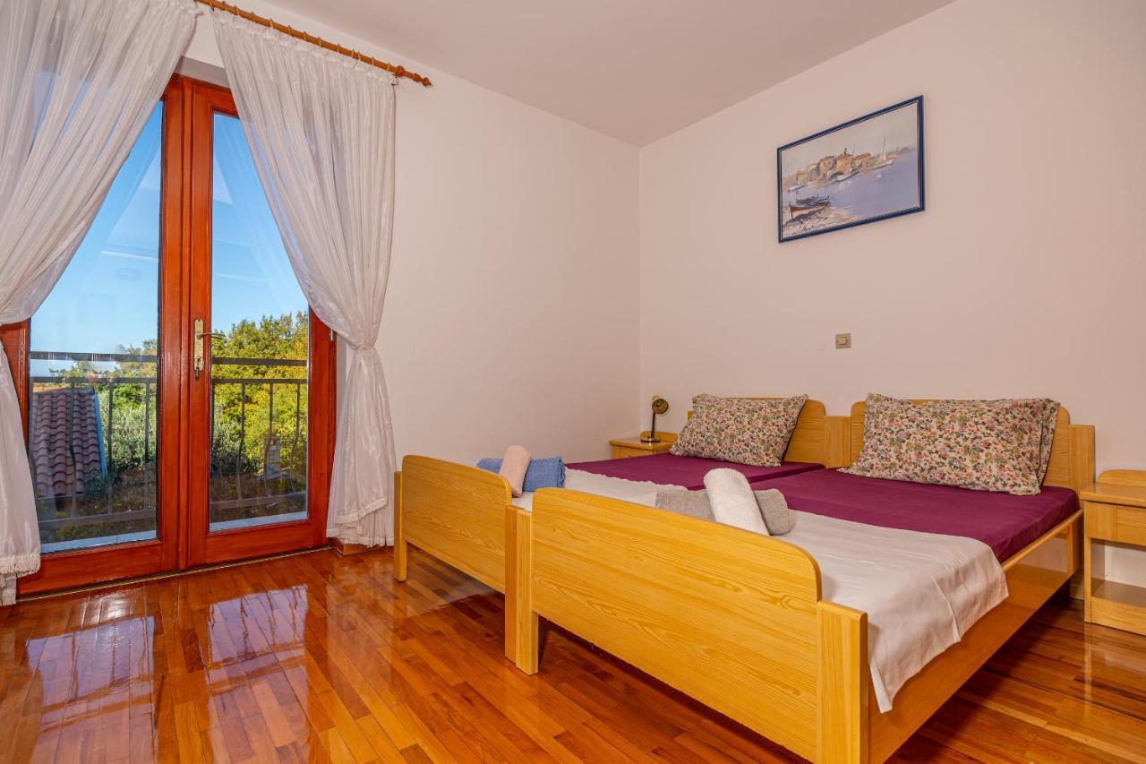 Apartments Francoise Crikvenica Esterno foto