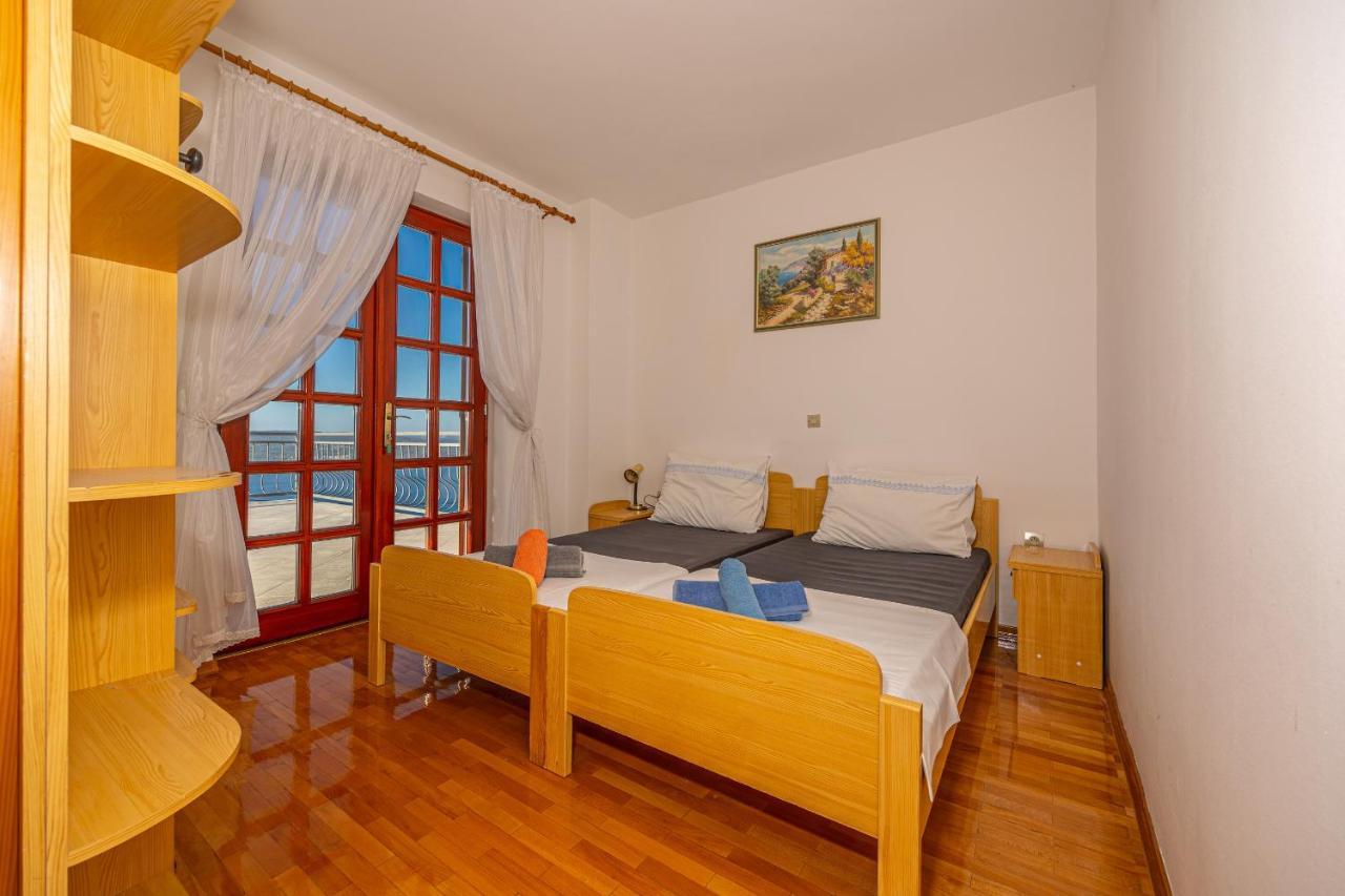 Apartments Francoise Crikvenica Esterno foto