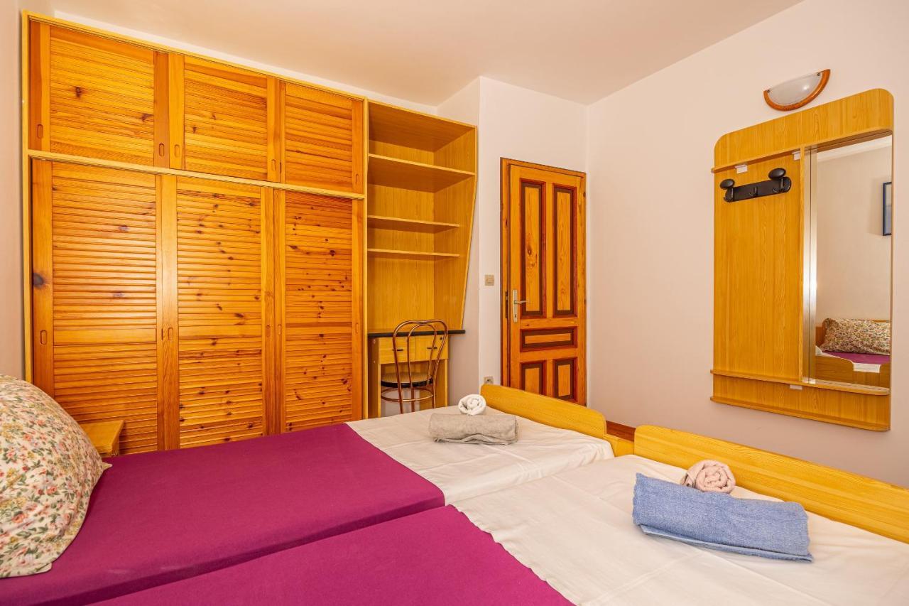 Apartments Francoise Crikvenica Esterno foto