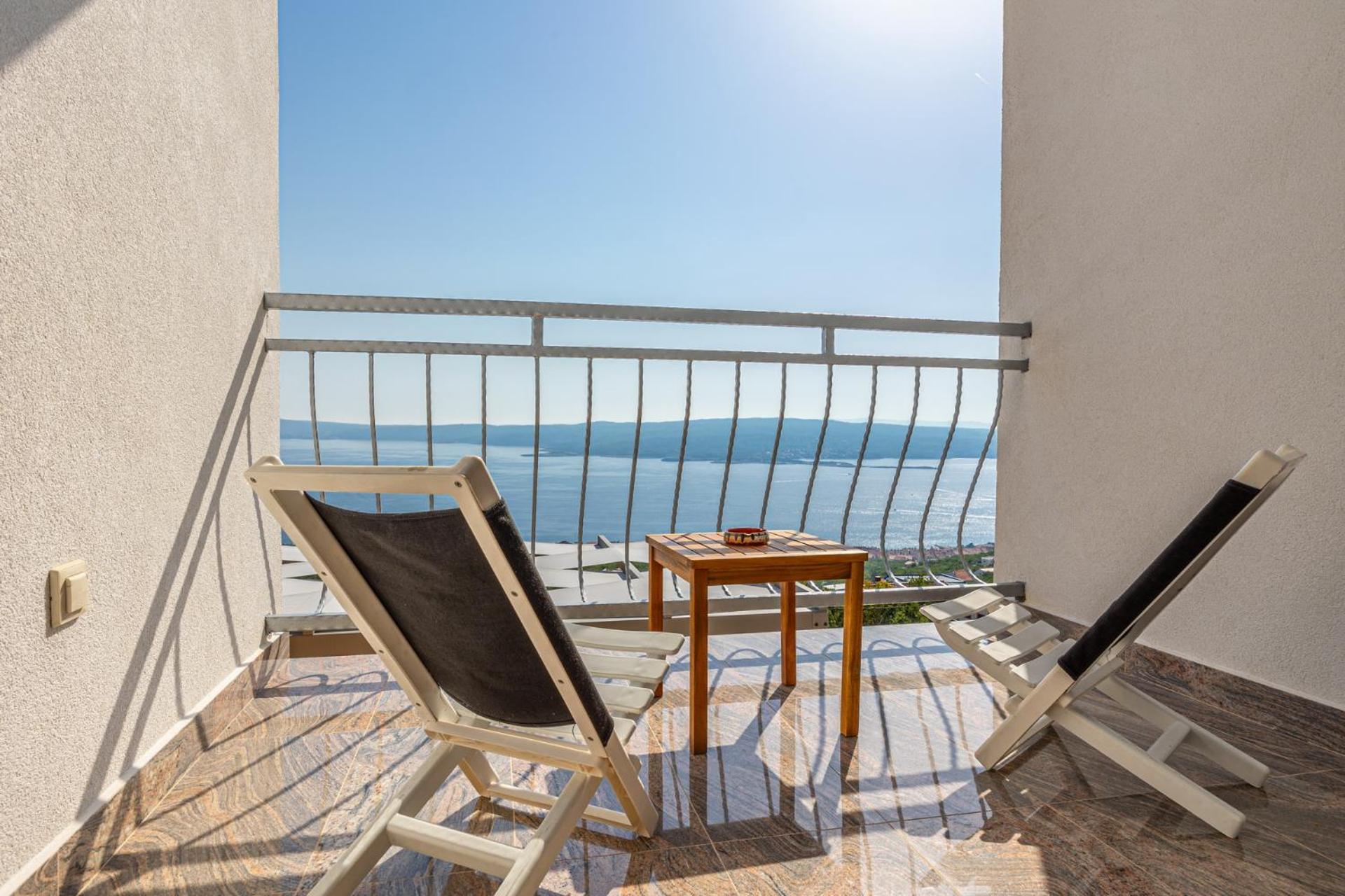 Apartments Francoise Crikvenica Esterno foto